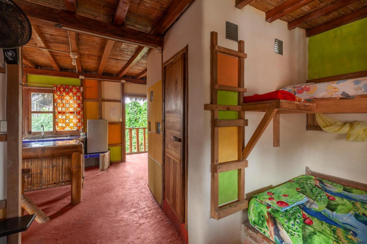 La Casa Mompiche Hotel Luaran gambar